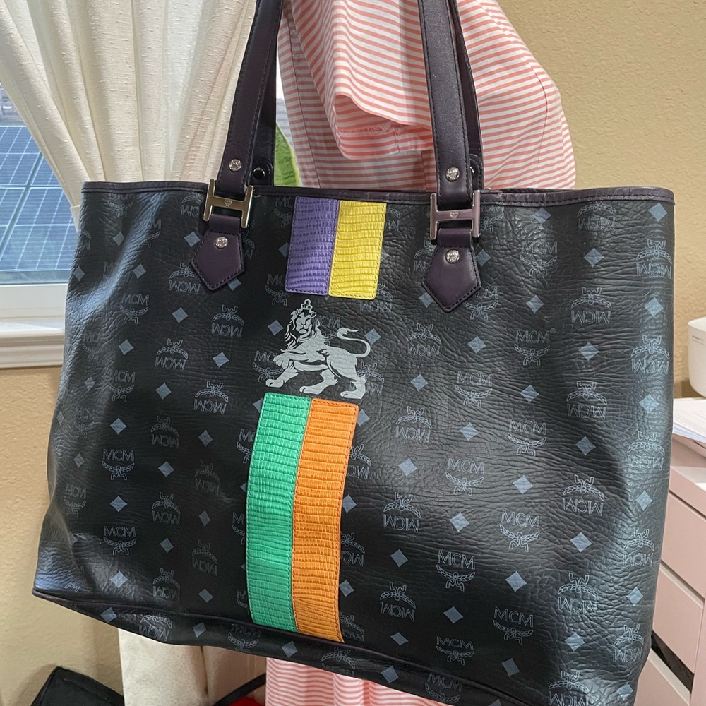 MCM Jumbo Shopping Tote - Picture 1 of 16